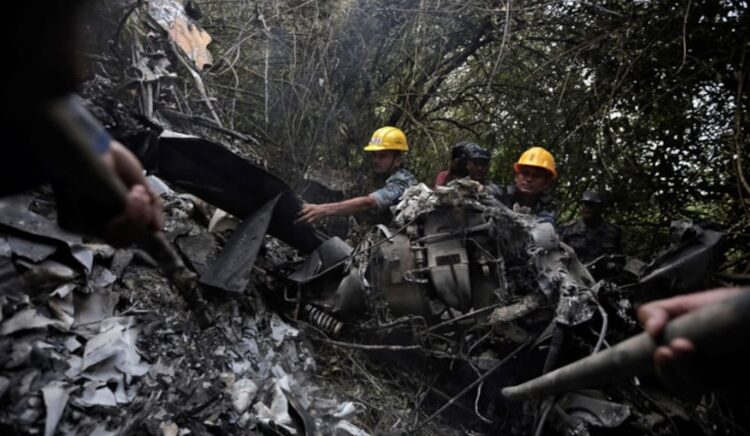 Nepal’de helikopter düştü: Çok sayıda ölü var