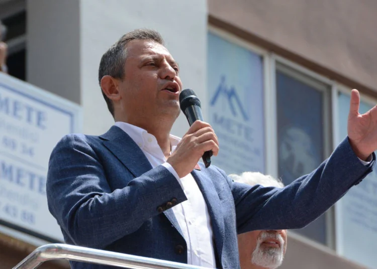 Özel’den fındık üreticisine çağrı: “Bu fiyattan fındık yok” diyeceğiz