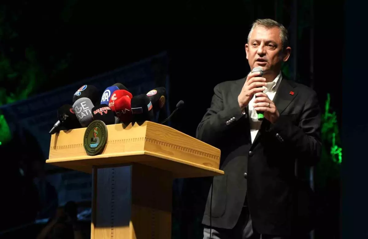 Özgür Özel’den ‘ayrımcılık’ mesajı: ‘Dilara da Dilruba da bizimdir’