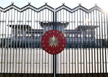 CHP’li Bulut: Saray’ın bir yıllık masrafı, 723 bin asgari ücretlinin maaşına denk geliyor