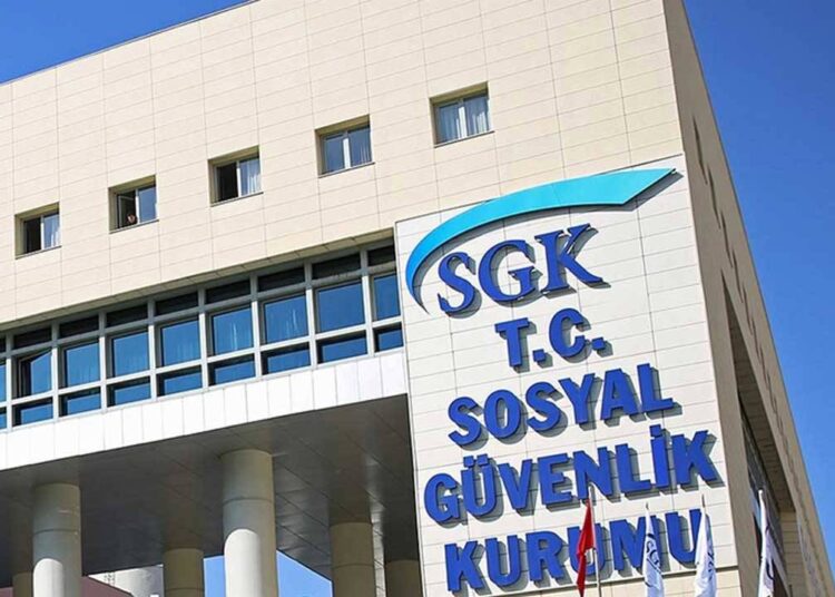 SGK’den IBAN uyarısı: Bu SMS’lere itibar etmeyin