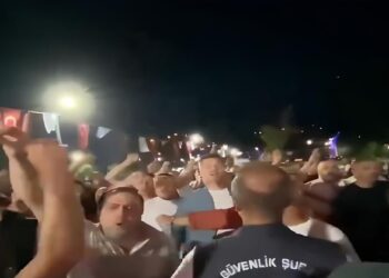 MHP’nin hedef gösterdiği Suavi’nin konseri karıştı