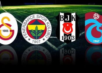 Kamil Aslan yazdı I Futbolun devleri borç batağında, başkanlar hâlâ türkü söylüyor