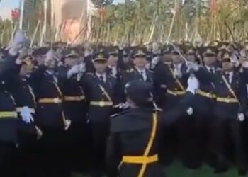 Erdoğan’ın katıldığı törende teğmenlerden ‘Mustafa Kemal’in askerleriyiz’ sloganları!