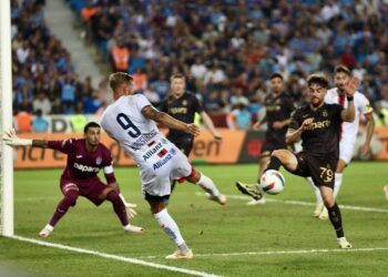 UEFA Avrupa Ligi: Trabzonspor, evinde yenildi