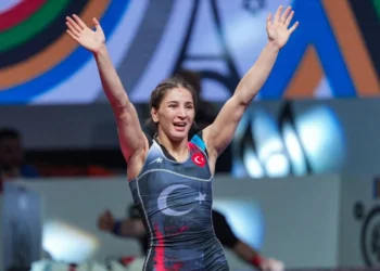 Milli güreşçi Zeynep Yetgil, çeyrek finale yükseldi