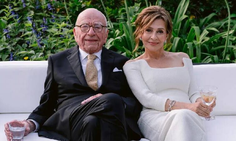 Ünlü medya patronu Rupert Murdoch'un ailesinde 'taht oyunları' yaşanıyor 1 Ünlü medya patronu Rupert Murdoch’un ailesinde ‘taht oyunları’ yaşanıyor