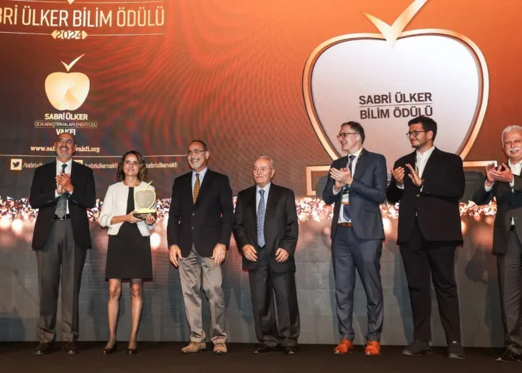 2024 Sabri Ülker Bilim Ödülü'nün sahibi Dr. Aydan Bulut Karslıoğlu oldu 1 2024 Sabri Ülker Bilim Ödülü’nün sahibi Dr. Aydan Bulut Karslıoğlu oldu