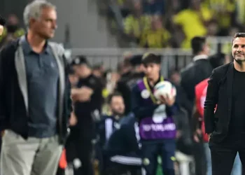 Avrupa spor basını, derbiyi Mourinho üzerinden gördü: Alay konusu oldu