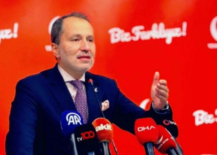 Fatih Erbakan AK Parti’yi Titanik’e benzetti: ilk seçimde batması kaçınılmaz