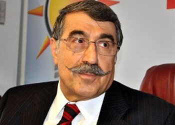 Eski Bakan Abdulkadir Aksu vakıf kurdu