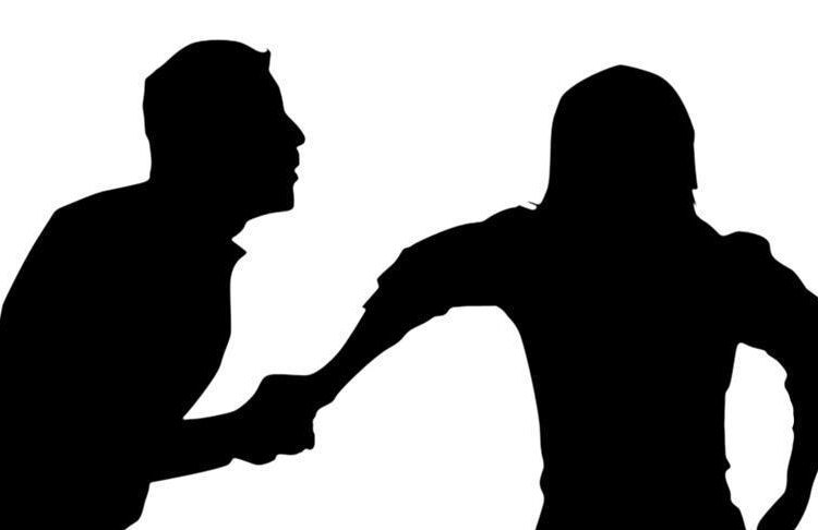 Kocasını, erkek arkadaşıyla bastı 1 Kocasını, erkek arkadaşıyla bastı