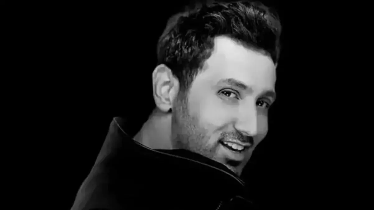 Sahnede fenalaşan ünlü şarkıcı Metin Arolat, hayatını kaybetti 4 Sahnede fenalaşan ünlü şarkıcı Metin Arolat, hayatını kaybetti