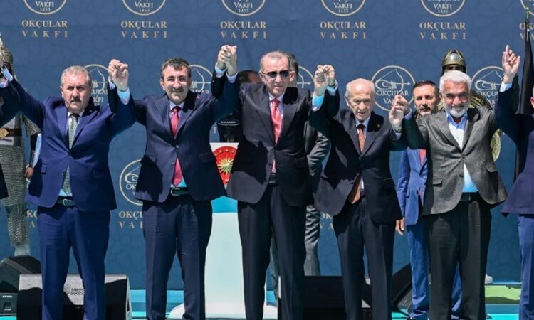 Hüsnü Yusuf Turabiç yazdı l Bahçeli: CHP’ye pembe yakışır…