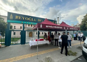 Yönetim değişince, Beyoğlu Kaymakamlığı, ortak kullanılan alandan belediyeyi kovdu!