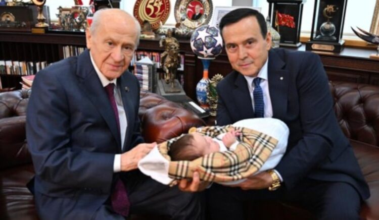 64 yaşında baba olan Kürşad Yılmaz, Devlet Bahçeli’yi ziyaret etti