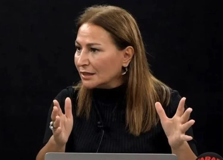 Elif Çakır’a ‘yanlış’ gözaltı 1 Elif Çakır’a ‘yanlış’ gözaltı