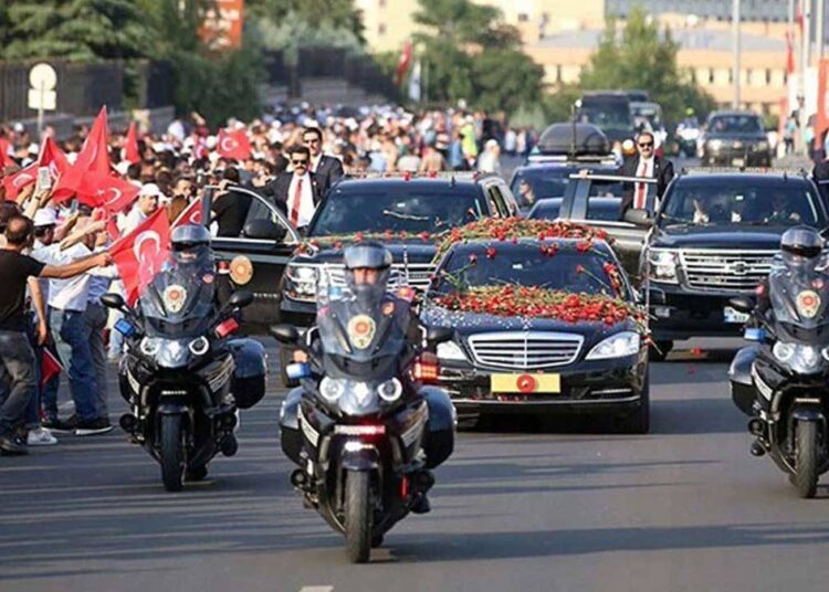 Erdoğan'ın bir günlük koruma maliyeti 379 asgari ücrete denk 1 Erdoğan’ın bir günlük koruma maliyeti 379 asgari ücrete denk