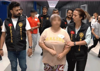 14 yaşındaki zihinsel engelli kızını, 2 bilezik 1 yüzük karşılığı Afgan gencine vermiş!