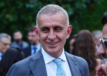 Hacıosmanoğlu fişlediği hakemleri şikayet edip “FETÖ’cü, bunları bitir” mesajı göndermiş 4 Trabzonspor’un deplasman tribününde bilet satması nedeniyle yasak kalkmadı!