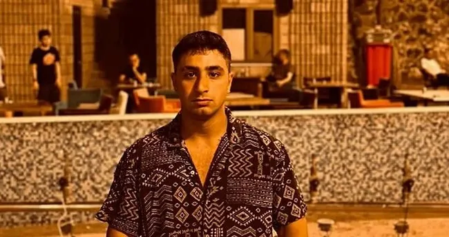 Cinayet davasında ‘tahliye’ kararı veren 3 hakim ve 1 savcı açığa alındı 2 Cinayet davasında ‘tahliye’ kararı veren 3 hakim ve 1 savcı açığa alındı