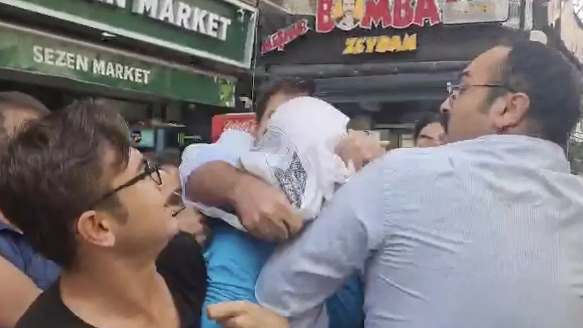 İzmir'de ABD askerlerine saldırıda 15 gözaltı 3 İzmir'de ABD askerlerine saldırıda 15 gözaltı