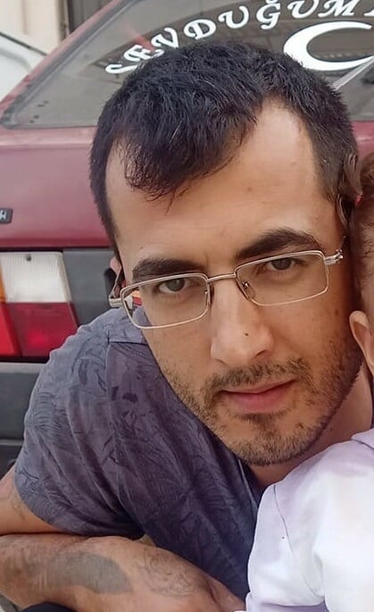 ŞOK! Müebbet cezası olan şahıs, cezaevinden salındı, 2 kişiyi öldürdü, 1 kişiyi yaraladı 2 ŞOK! Müebbet cezası olan şahıs, cezaevinden salındı, 2 kişiyi öldürdü, 1 kişiyi yaraladı