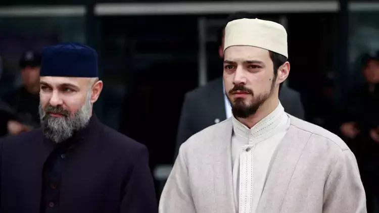 Deli Yürek’in Kuşçu’su Kızıl Goncalar kadrosuna katıldı 5 Deli Yürek’in Kuşçu’su Kızıl Goncalar kadrosuna katıldı