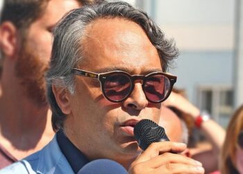 Modacı Barbaros Şansal’a küfür eden sanığa “milli değerler” gerekçeli beraat