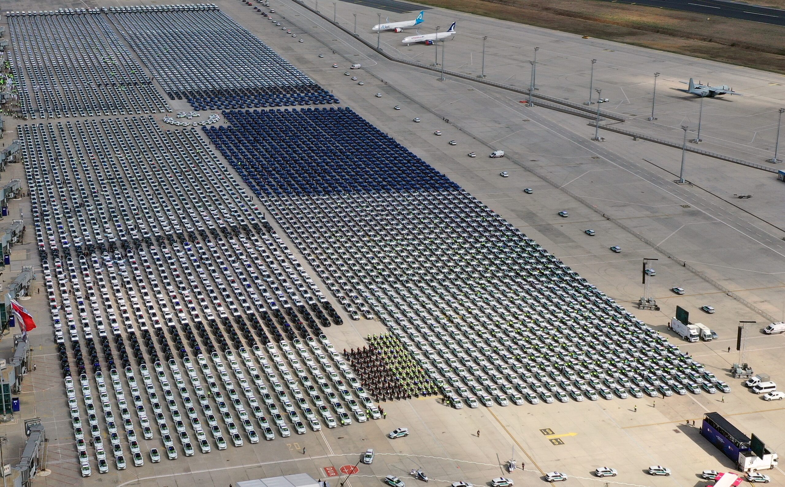 DP’li Salih Uzun’dan 7 bin 400 araçlık şov tepkisi