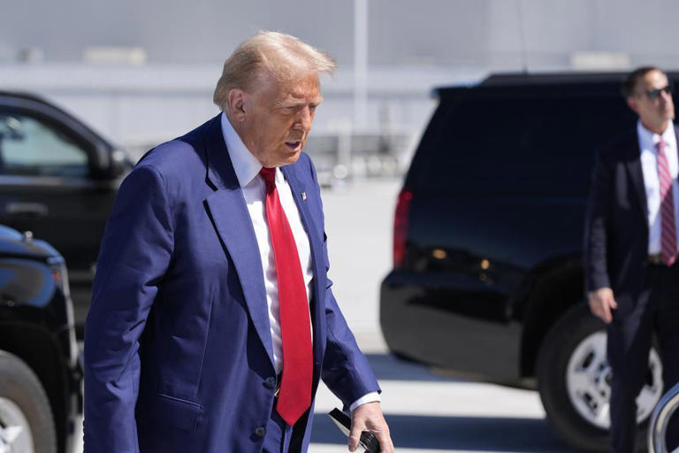 Trump’a suikast girişiminde bulunan saldırgan: Ukrayna’da savaşmaya ve ölmeye hazırım 7 Trump’a suikast girişiminde bulunan saldırgan: Ukrayna’da savaşmaya ve ölmeye hazırım