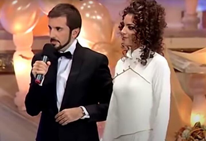 ‘Dekolte giymem’ sözleriyle hatırlanan Popstar Özlem maneviyata yöneldi, tesettüre girdi