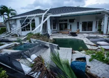 Milton Kasırgası Florida’yı yıkıp geçiyor!