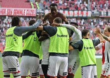 Dünyanın en iyi takımları listesinde Süper Lig’in flaş ekibi sürpriz yaptı