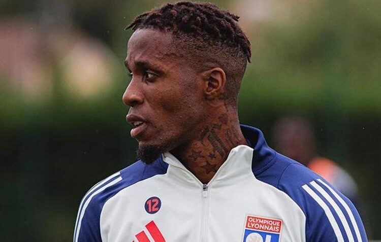 Lyon’da Wilfried Zaha depremi: Kadroya alınmadı!