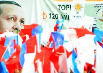 AK Parti Bodrum, Marmaris, Datça ve Dalaman ilçe başkanları görevden alındı