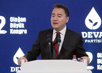 Ali Babacan: İktidar ile ana muhalefeti kol kola görürsek şaşırmayalım