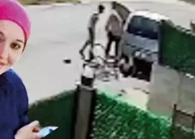 Çocuk gelişimi mezunu anne, oğlunun canını yaktığı diye arkadaşını ezdi 1 Çocuk gelişimi mezunu anne, oğlunun canını yaktığı diye arkadaşını ezdi