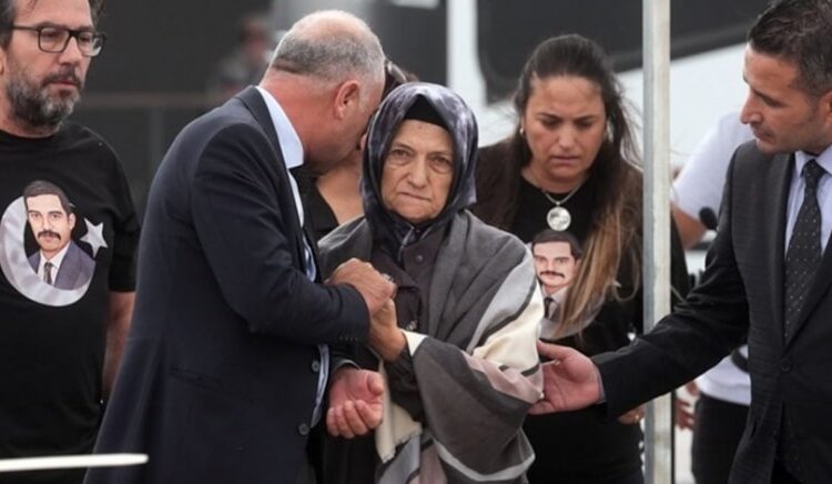 MHP'den Sinan Ateş'in annesi ve ablası hakkında suç duyurusu 1 MHP’den Sinan Ateş’in annesi ve ablası hakkında suç duyurusu