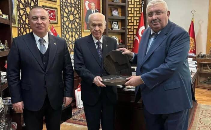 MHP'den Sinan Ateş'in annesi ve ablası hakkında suç duyurusu 4 MHP'den Sinan Ateş'in annesi ve ablası hakkında suç duyurusu