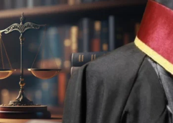 Hukuk gibi hukuk eğitiminde de manzara içler acısı: Mesleki sınava girenlerin yarısından fazlası barajı geçemedi