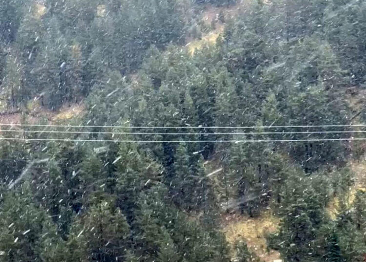 Bolu Kartalkaya’ya mevsimin ilk karı düştü 1 Bolu Kartalkaya’ya mevsimin ilk karı düştü