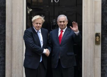 Netanyahu, Boris Johnson’un banyosuna dinleme cihazı yerleştirmiş