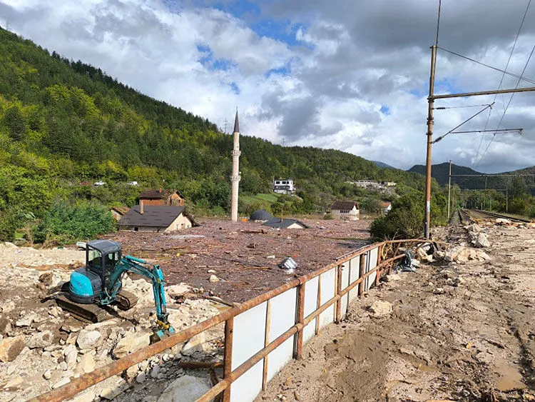Avrupa’da sel faciaları: Bosna Hersek'te 14, Macaristan’da 23 ölü