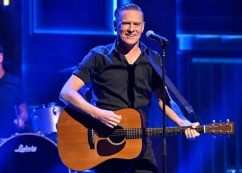 Bryan Adams 5 yıl sonra İstanbul’da