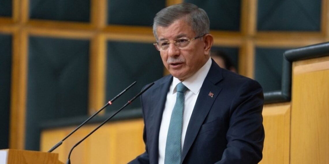 Anasayfa 68 Davutoğlu’ndan ‘çözüm süreci’ çıkışı: “Taktik bir manevra yapıyorlarsa karşı oluruz”