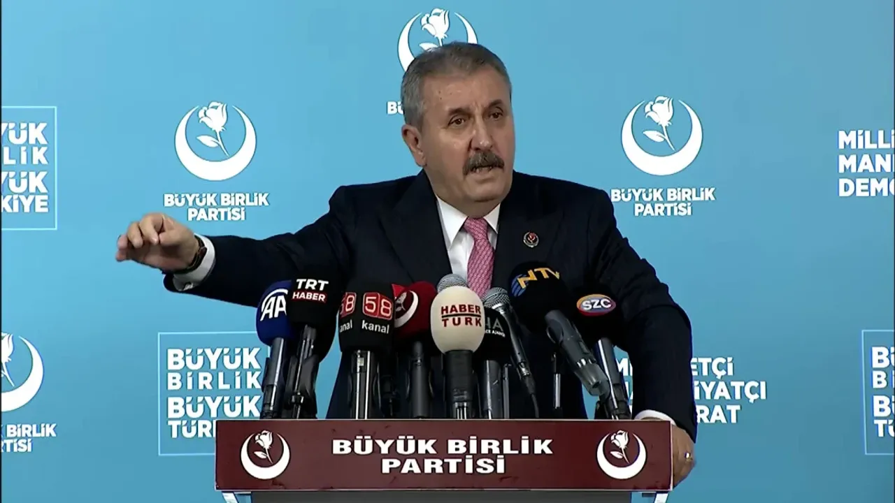 BBP’li Destici yeni vergileri böyle savundu: 750 lirayı vermeyen DEM’lidir, Ermeni’dir, Yunan’dır!