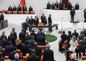 Erdoğan’ın ayakta karşılanmasından AK Parti ve MHP seçmeni memnun, DEM’liler tepkili
