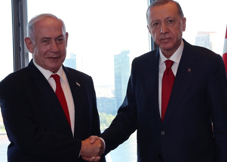 Mümtaz'er Türköne yazdı I İsrail bahane mi? 1 Mümtaz’er Türköne yazdı I İsrail bahane mi?