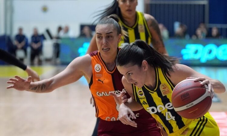 Kadınlar Basketbol Ligi’nde derbinin kazananı Fenerbahçe 1 Kadınlar Basketbol Ligi’nde derbinin kazananı Fenerbahçe
